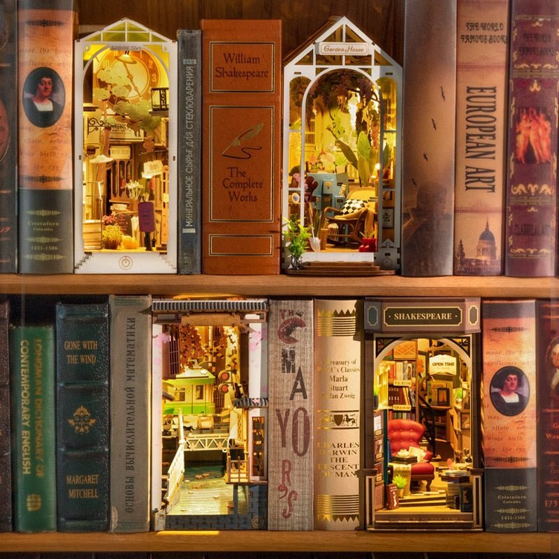 📖Shakespeare Bookstore DIY Book Nook Kit-J