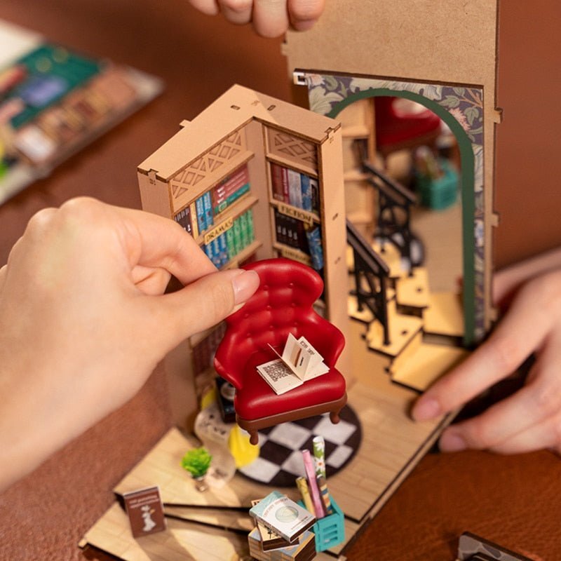 📖Shakespeare Bookstore DIY Book Nook Kit-J