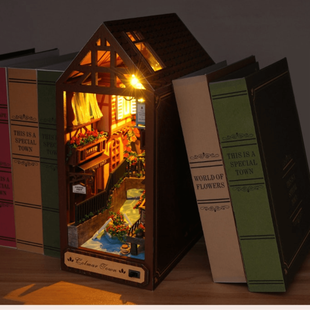 📖Colmar Town DIY Book Nook-J