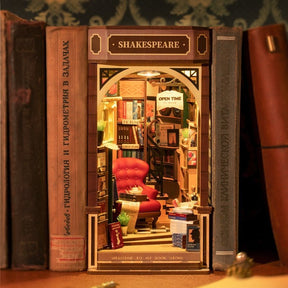 📖Shakespeare Bookstore DIY Book Nook Kit-J